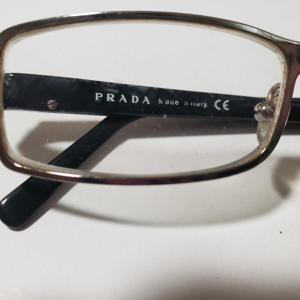 AUTHENTIC PRADA MADE IN ITALY BLACK AND SILVER FRAME GLASSES WITH ORIGINAL CASE